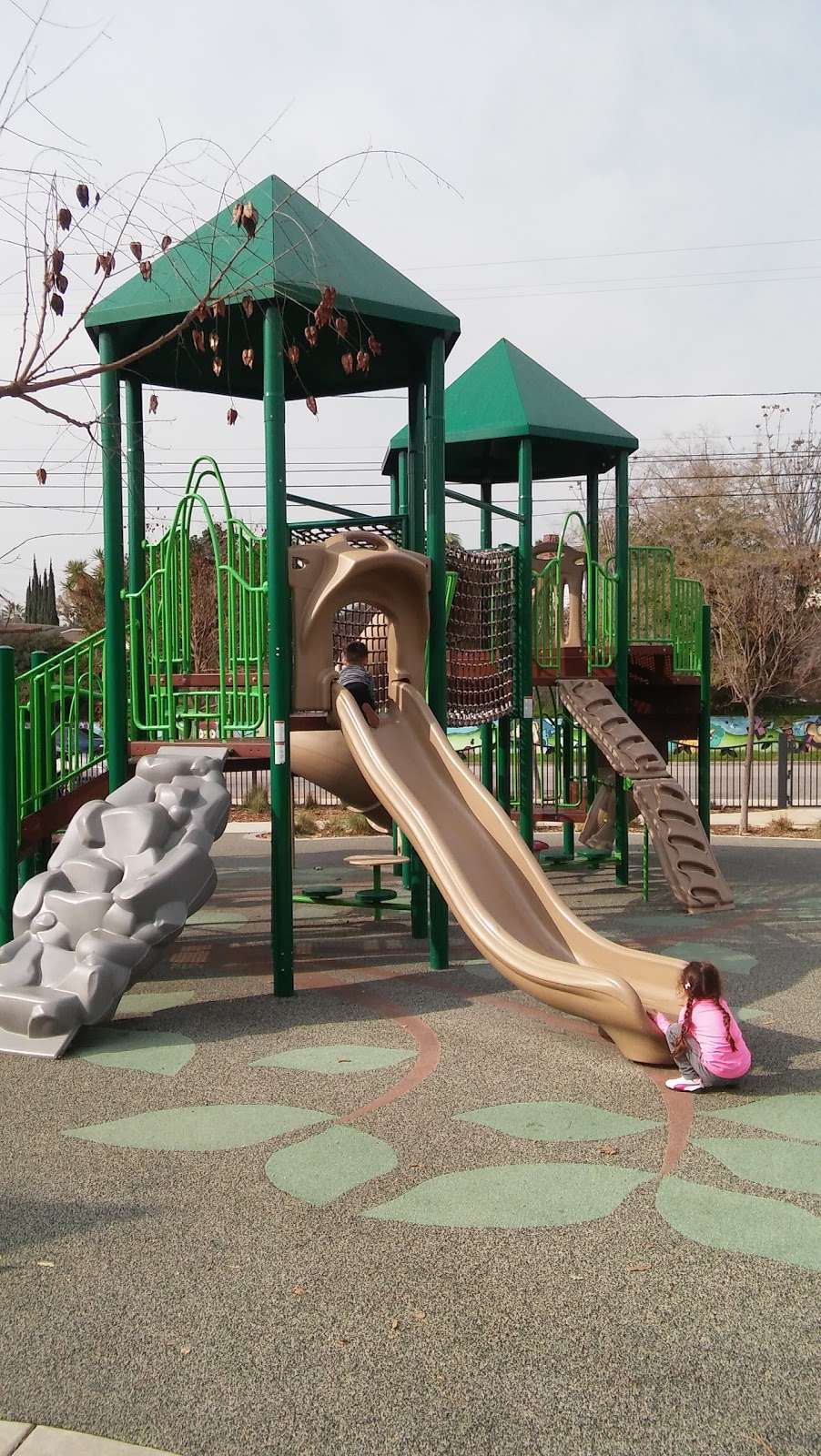 El Sereno Arroyo Playground | 5520 Concord Ave, Los Angeles, CA 90032 | Phone: (703) 858-2158