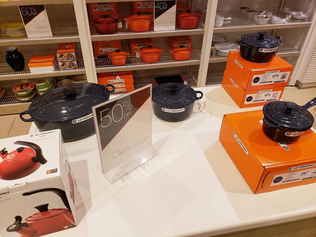 Le Creuset Outlet Store | 5416 New Fashion Way #825, Charlotte, NC 28278, USA | Phone: (704) 588-5868