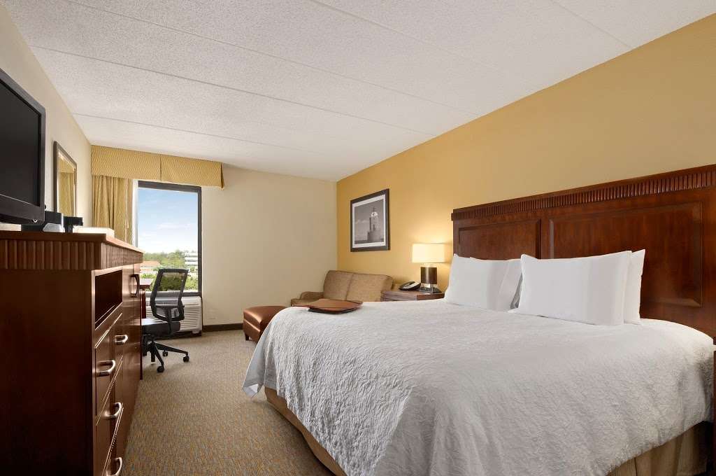 Hampton Inn Lexington Park | 22211 Three Notch Rd, Lexington Park, MD 20653, USA | Phone: (301) 863-3200