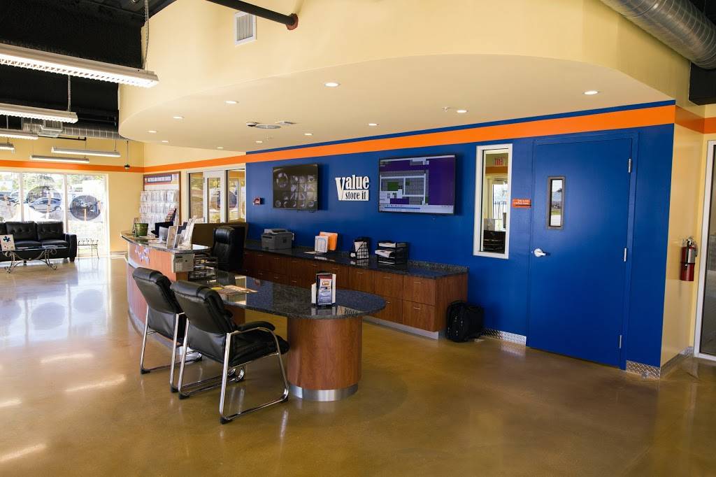 Value Store It Self Storage | 2057 Taft St, Hollywood, FL 33020, USA | Phone: (954) 674-2282