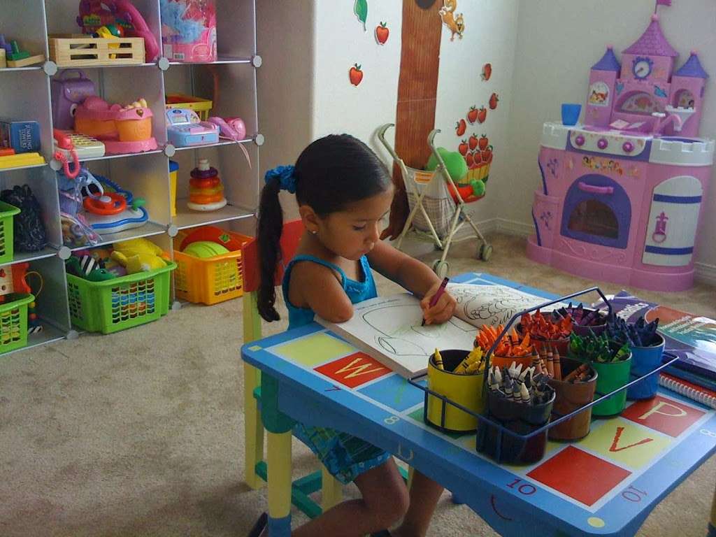 LITTLE HANDS FAMILY CHILDCARE | 46248 Yellowstone Ln, Temecula, CA 92592, USA | Phone: (951) 225-8322