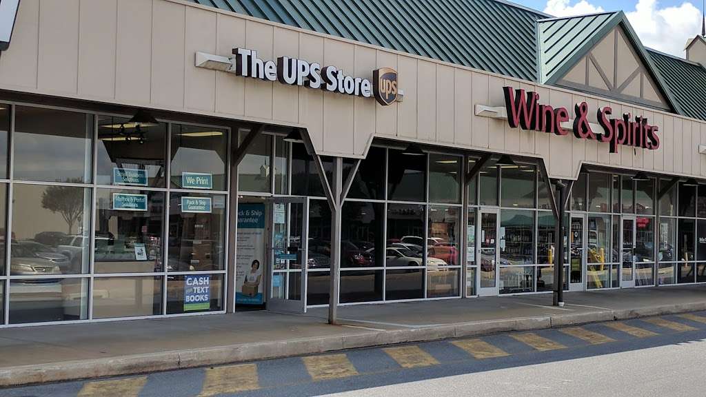 The UPS Store | 320 Commons Dr, Parkesburg, PA 19365, USA | Phone: (610) 857-2240