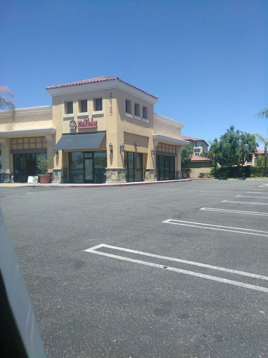 Edible Arrangements | 26150 Iris Avenue Sute22, Moreno Valley, CA 92555, USA | Phone: (951) 924-9911