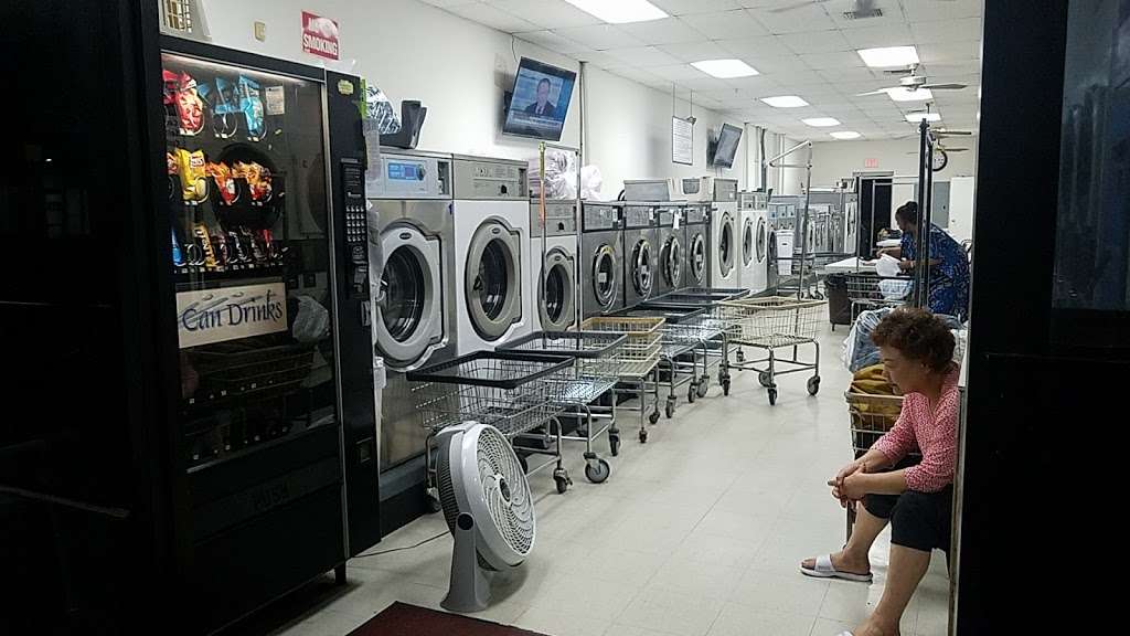 Laundromat | 295 Muddy Branch Rd, Gaithersburg, MD 20878