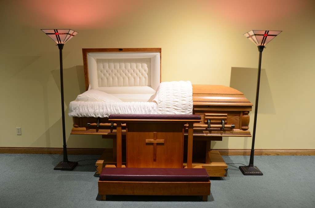 Turner-Eighner Funeral Homes & Crematory | 3952 Turner Ave, Plano, IL 60545 | Phone: (630) 552-3022