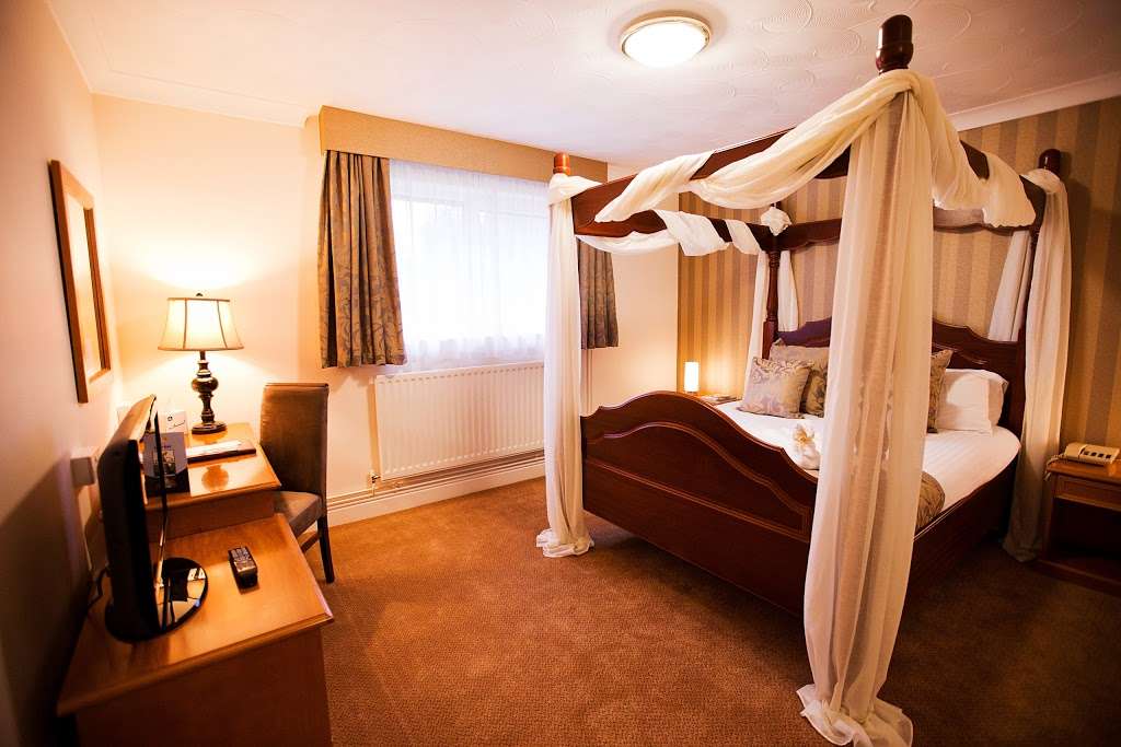 Best Western Manor Hotel | Hever Ct Rd, Singlewell, Gravesend DA12 5UQ, UK | Phone: 0844 387 6131