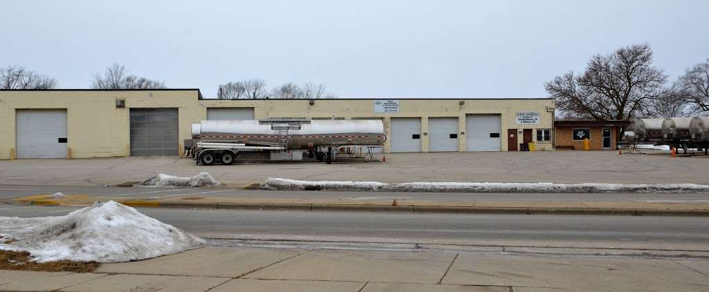 LCL Bulk Transport | 800 N Wisconsin St, Elkhorn, WI 53121, USA | Phone: (262) 723-5108