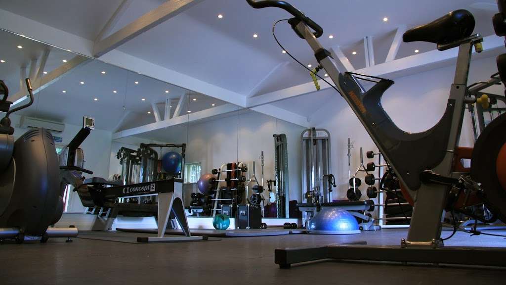 TMFIT Personal Training Studio | 2 The Courtyards, Warners Farm, Main Rd, Chelmsford CM3 1BL, UK | Phone: 01245 361341