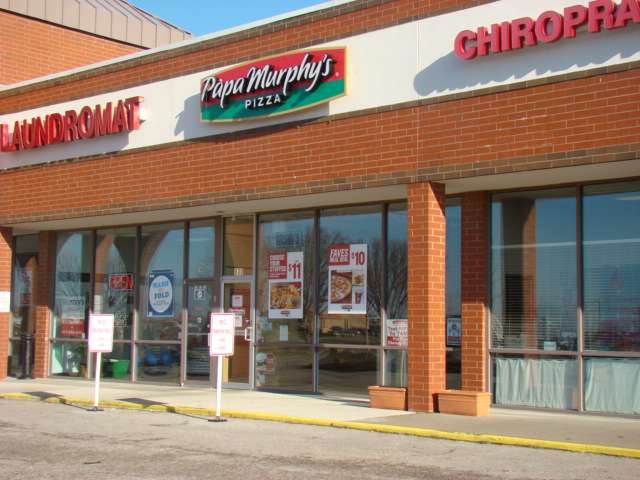 Papa Murphys Take N Bake Pizza | 800 E Main St, Gardner, KS 66030, USA | Phone: (913) 938-4300