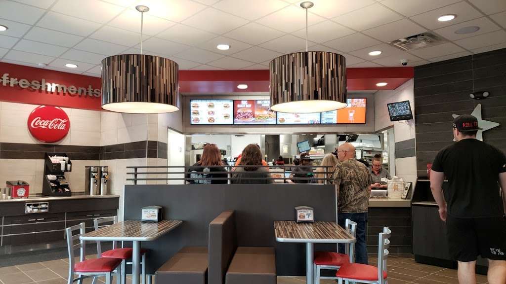 Hardees | 1129 Filbert Hwy, York, SC 29745, USA | Phone: (803) 620-2138