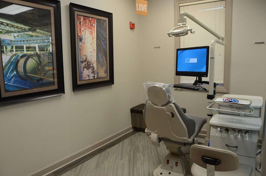 Hurley & Volk Orthodontics | 484 Briargate Dr #101, South Elgin, IL 60177, USA | Phone: (847) 289-8800