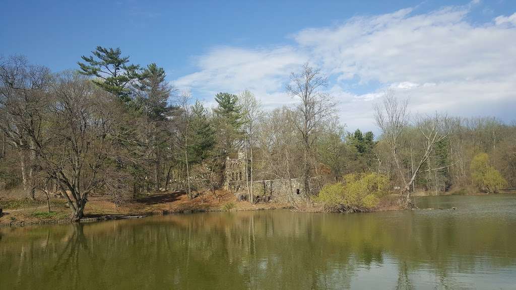 Halsey Pond Tea House | 4 Castle Rd, Irvington, NY 10533, USA | Phone: (347) 843-9139