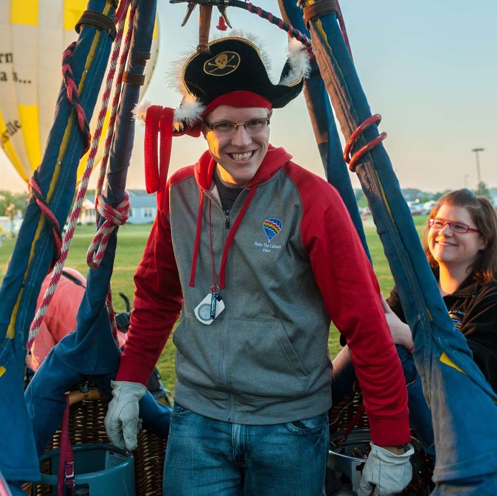 Hoist the Colours Ballooning | 1906 Windsor Ln, Danville, IN 46122, USA | Phone: (317) 666-5627