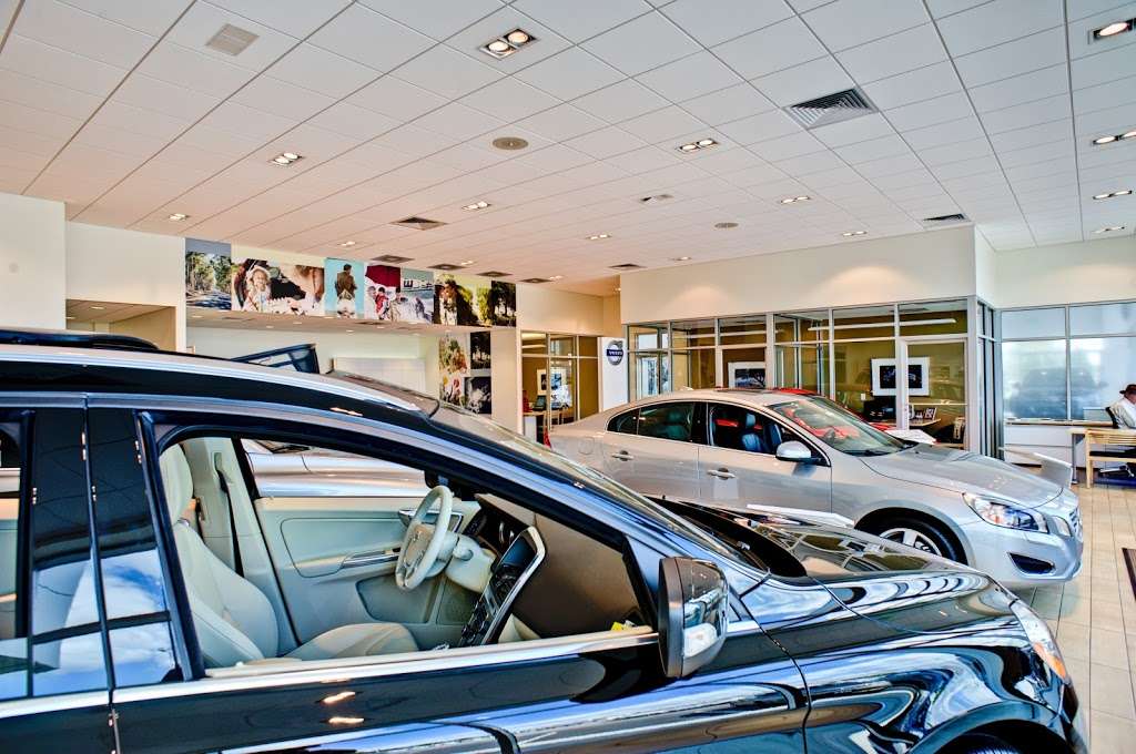 Paramount Volvo Cars of Hickory | 1207 S Center St suite b, Hickory, NC 28602, USA | Phone: (828) 475-6689