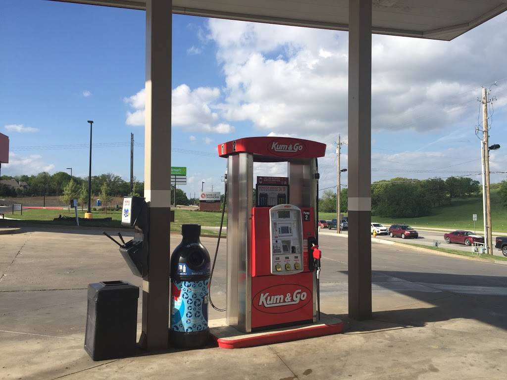 Kum & Go | 11030 S Elm St, Jenks, OK 74037, USA | Phone: (918) 296-0361