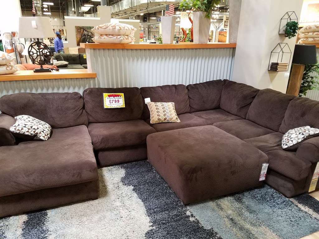 American Furniture Warehouse Furniture Store 10550 Jake Jabs