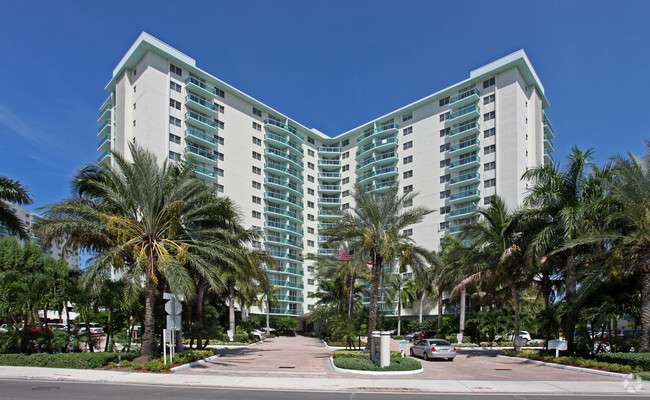 The Tides Ocean View Apartment | 3901 S Ocean Dr, Hollywood, FL 33019, USA | Phone: (786) 405-3704