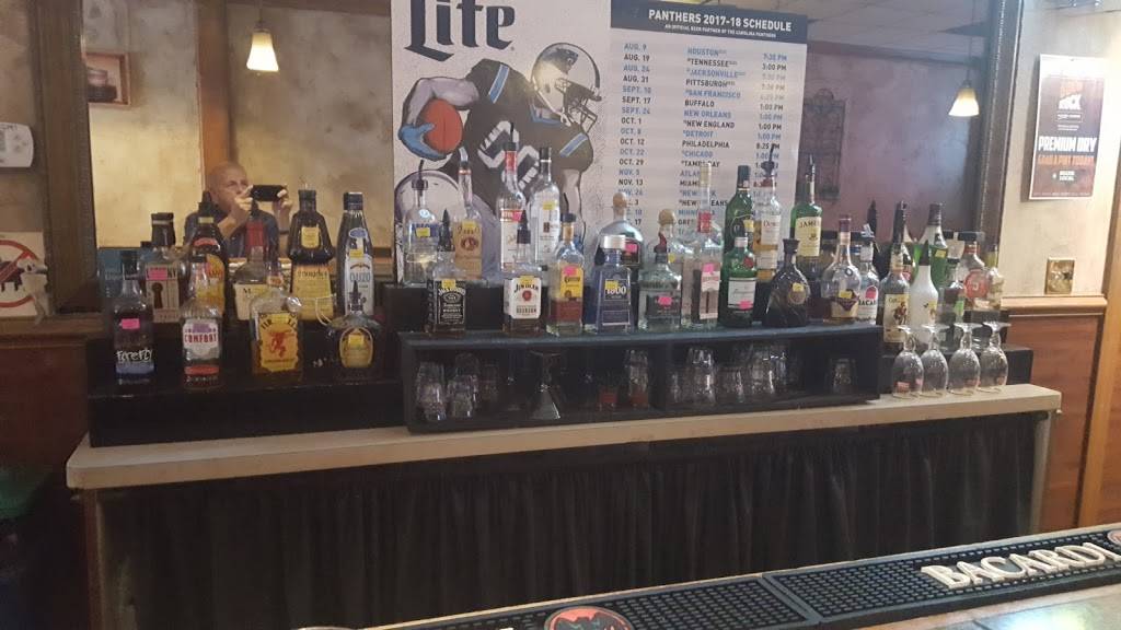 Picadelis Pub-In-Deli | 1600 Matthews-Mint Hill Rd A, Matthews, NC 28105, USA | Phone: (704) 841-1918