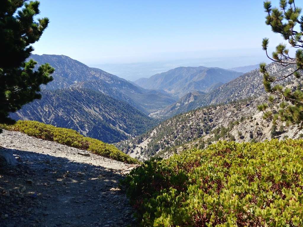 Devils Backbone Trail | 2051 Devils Backbone Rd, Lytle Creek, CA 92358, USA | Phone: (909) 982-2829