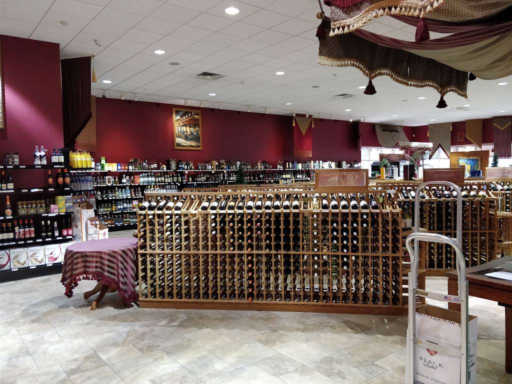 Malloys Finest Wine & Spirits | 1020 Maple Ave, Lisle, IL 60532, USA | Phone: (630) 271-0707