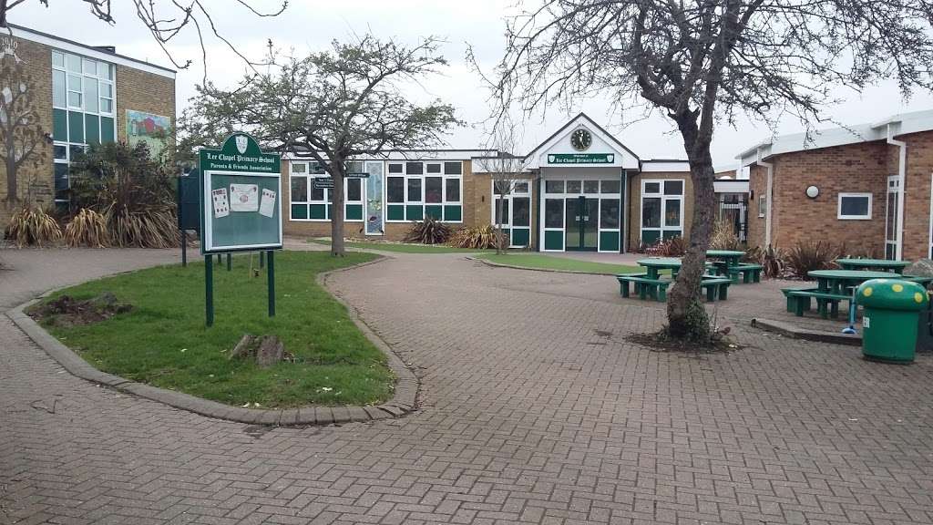 Lee Chapel Primary School | Basildon SS16 5RU, UK | Phone: 01268 474177