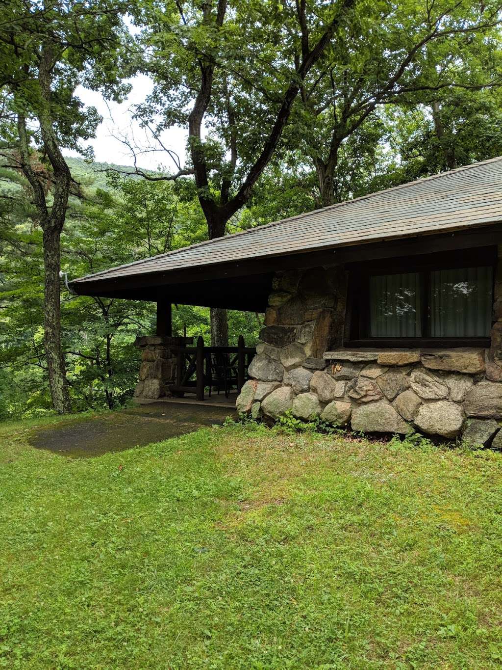 Stone Cottages at Bear Mountain Inn | 55 Hessian Dr, Bear Mountain, NY 10911, USA | Phone: (845) 786-2731