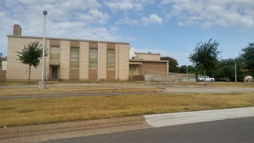 Robert L. Thornton Elementary School | 6011 Old Ox Rd, Dallas, TX 75241, USA | Phone: (972) 794-8000