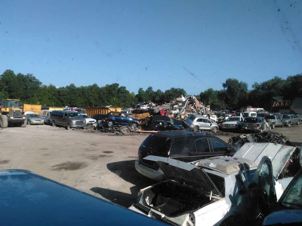 Lady Lake Auto Salvage | 552 US-441, Lady Lake, FL 32159, USA | Phone: (352) 259-2020