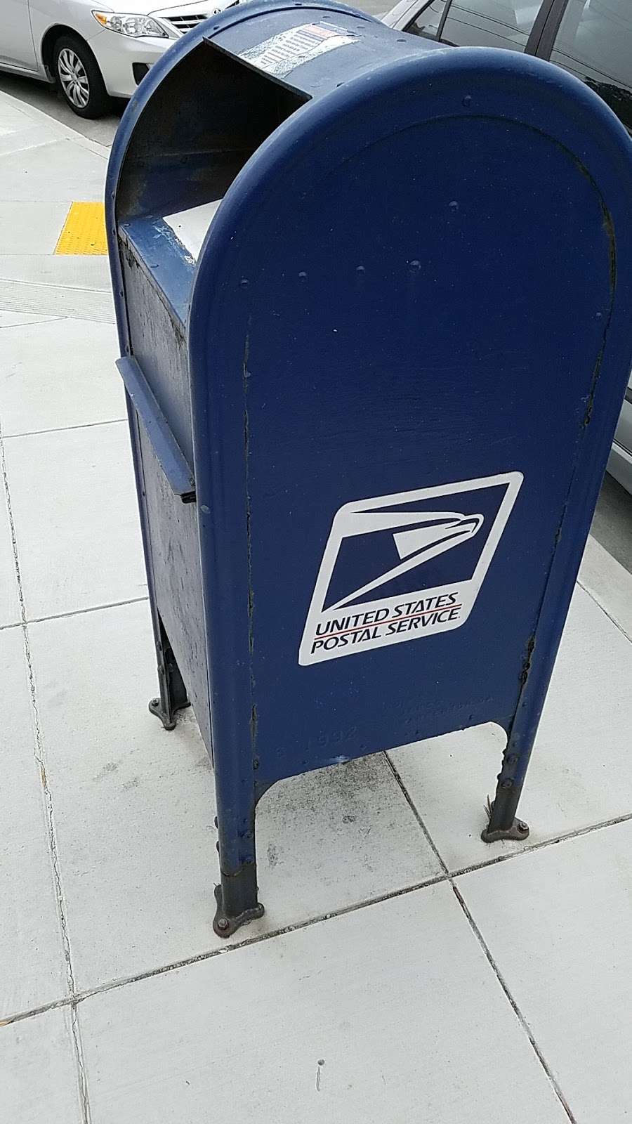 Post office box USPS | 700 Rolph St, San Francisco, CA 94112, USA