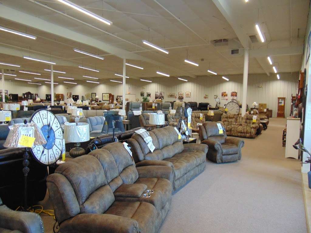 Fowler's Fine Furniture 912 Walton Way, Richmond, MO 64085, USA