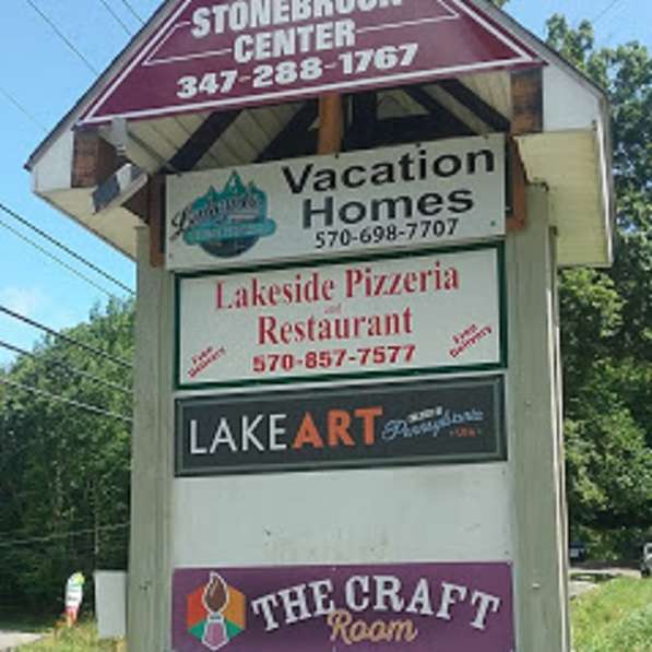 Lakeside Pizzeria | Stone Brook Plaza, 100 Apple Dr #9, Greentown, PA 18426, USA | Phone: (570) 857-7577