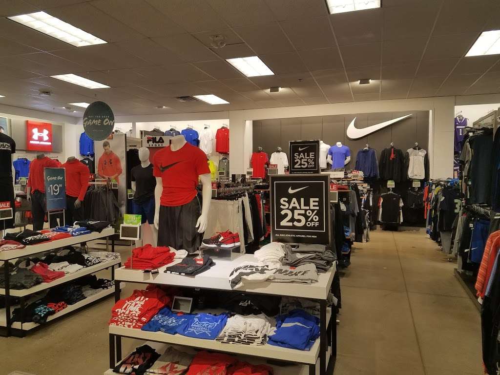 Kohls Lake Zurich | 675 N Rand Rd, Lake Zurich, IL 60047, USA | Phone: (847) 550-9400