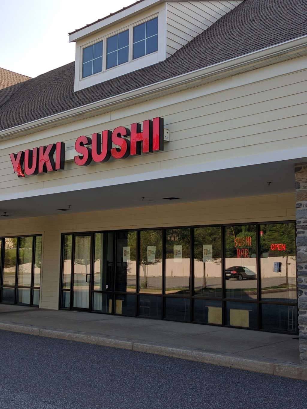 Yuki Sushi Japanese Cuisine | 212 S Newtown Street Rd, Newtown Square, PA 19073 | Phone: (610) 359-8418