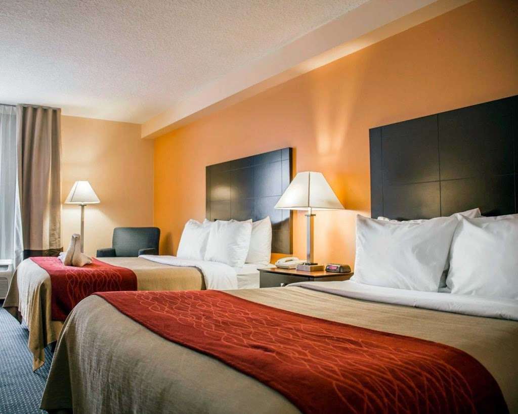 Comfort Inn International Dr. | 8134 International Dr, Orlando, FL 32819, USA | Phone: (407) 313-4000