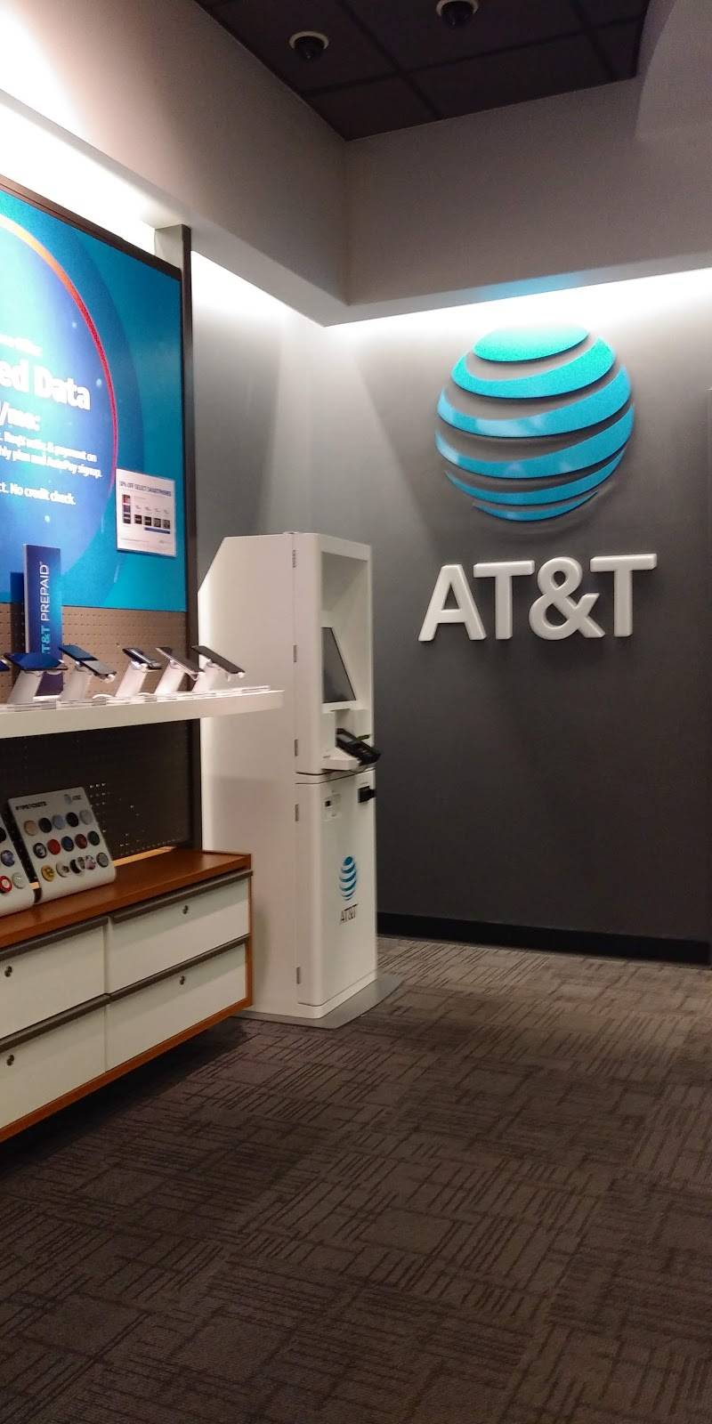 AT&T Store | 1728 S Greenfield Rd Suite 106, Mesa, AZ 85206, USA | Phone: (480) 503-9597