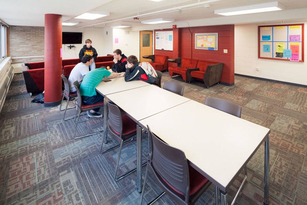 Sullivan Residence Hall | 635 Elm Dr, Madison, WI 53706, USA | Phone: (608) 262-2226