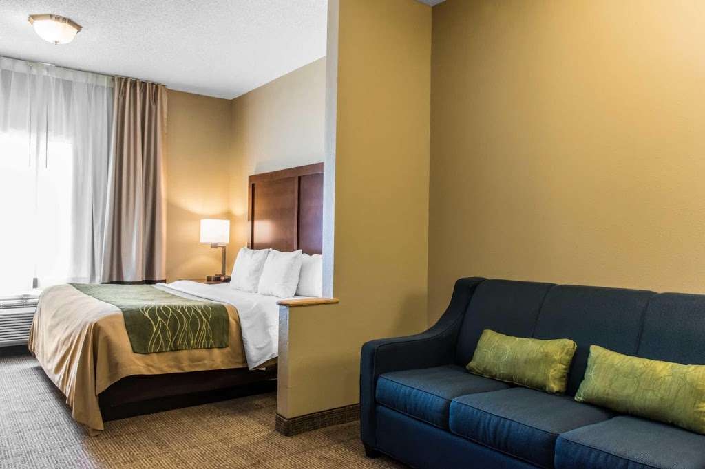 Comfort Inn Lancaster County | 3903 Abel Dr, Columbia, PA 17512 | Phone: (717) 285-9100