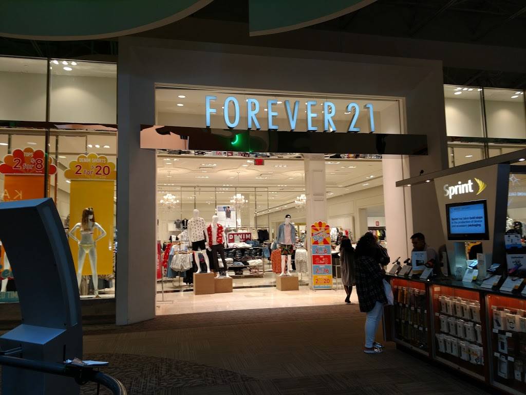 Forever 21 | 5000 S Arizona Mills Cir #590, Tempe, AZ 85282, USA | Phone: (480) 820-0561