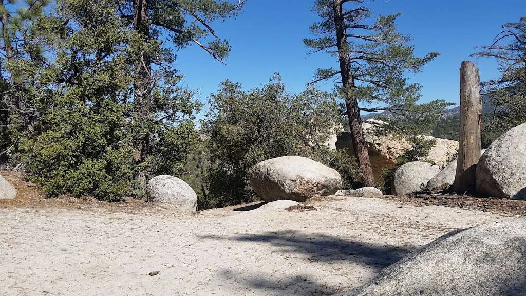 Horse Flats Boulders | Palmdale, CA 93550