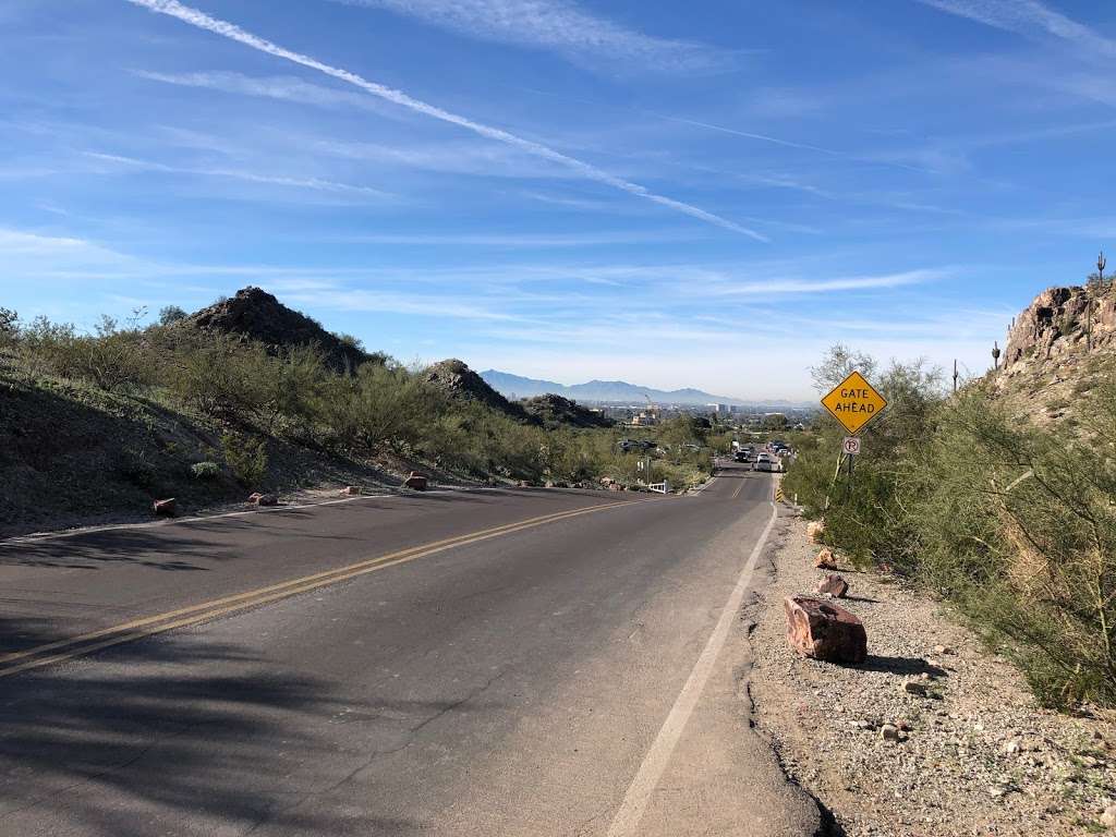 Piestewa Peak Trailhead | 2701 E Squaw Peak Dr, Phoenix, AZ 85016, USA