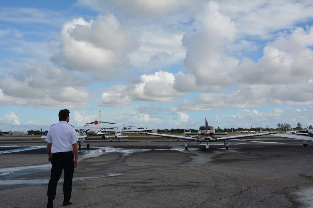 Skyduo Flight Academy | 14800 MW 42nd Avenue, Suites 2 & 11, Hangar 49, Miami-Opa Locka Executive Airport, Opa-locka, FL 33054, USA | Phone: (954) 802-5445