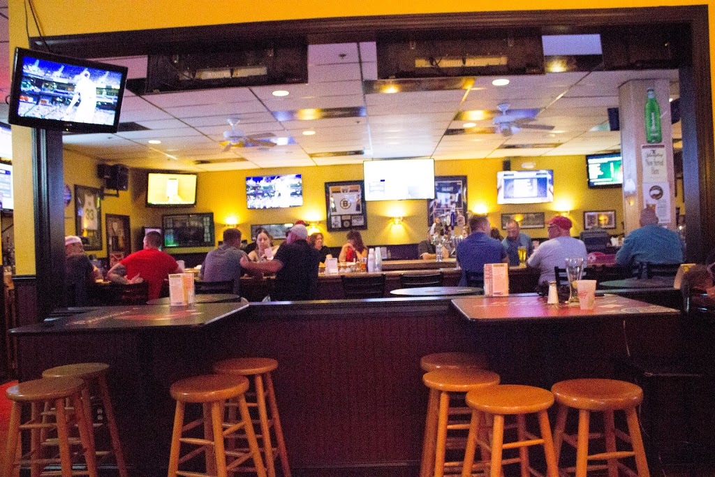 The Skybox Restaurant & Sports Bar | 553 Main St # 9, Tewksbury, MA 01876 | Phone: (978) 851-4818