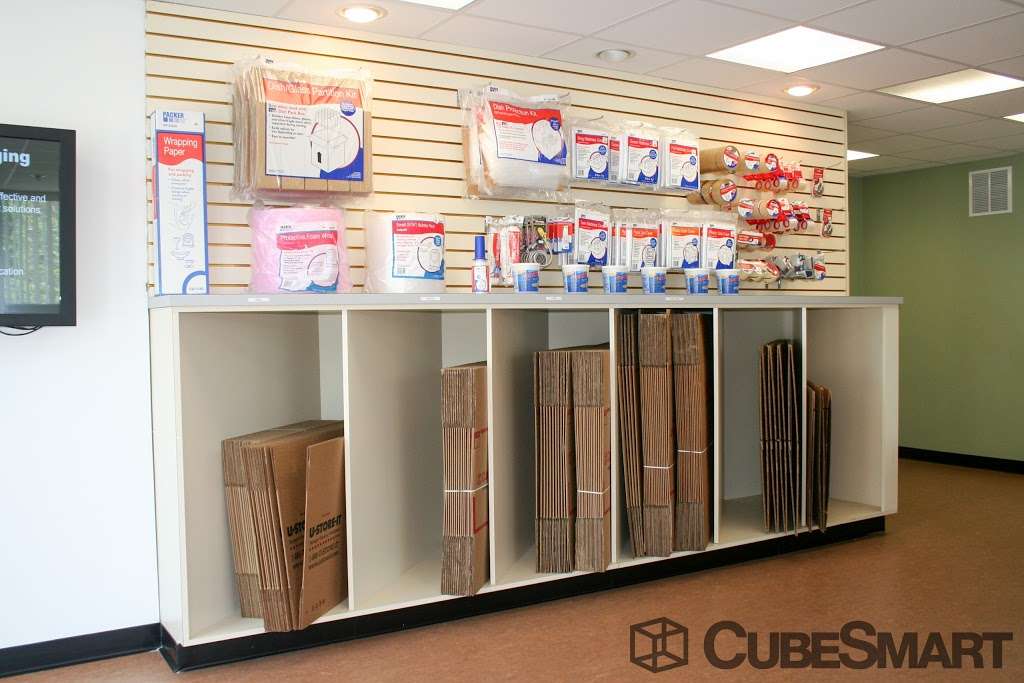 CubeSmart Self Storage | 3750 Donnell Dr, District Heights, MD 20747, USA | Phone: (301) 736-7867