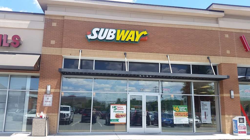 Subway | 15 S Gateway Dr, Fredericksburg, VA 22404 | Phone: (540) 656-2142