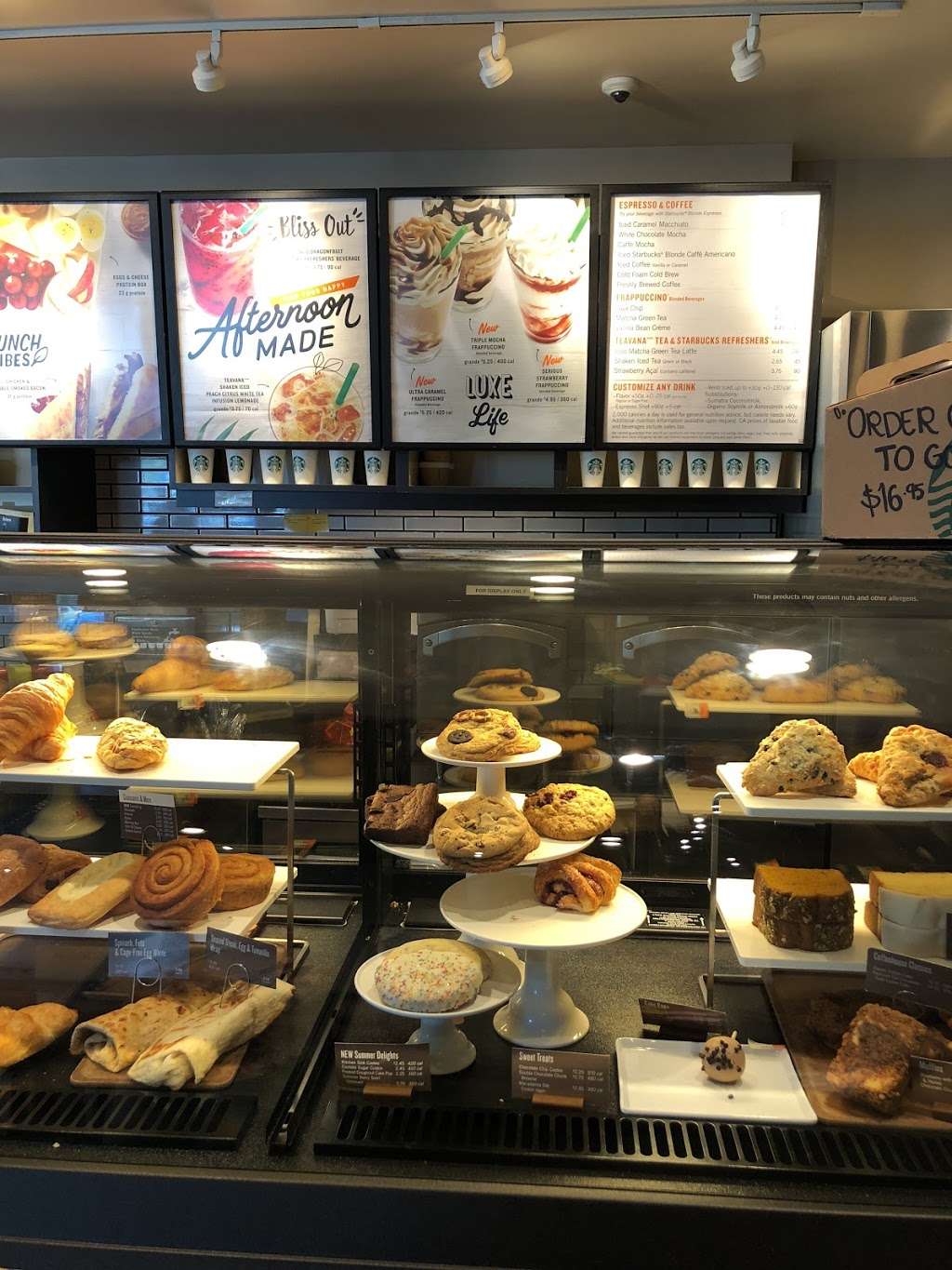 Starbucks | 13686 Foothill Blvd, Sylmar, CA 91342, USA | Phone: (818) 336-4840