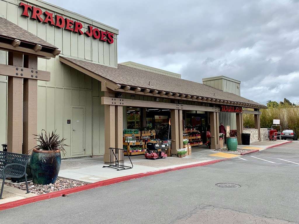 Trader Joes | 115 N El Camino Real, Encinitas, CA 92024, USA | Phone: (760) 634-2114