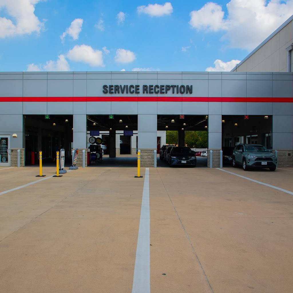 Toyota of Irving Service | 1999 W Airport Fwy, Irving, TX 75062, USA | Phone: (972) 258-1203