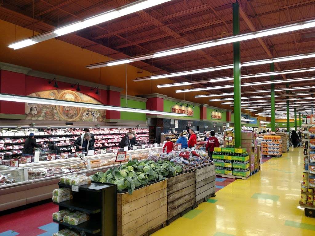 Valli Produce of Glendale Heights | 155 E N Ave, Glendale Heights, IL 60139, USA | Phone: (630) 682-5200