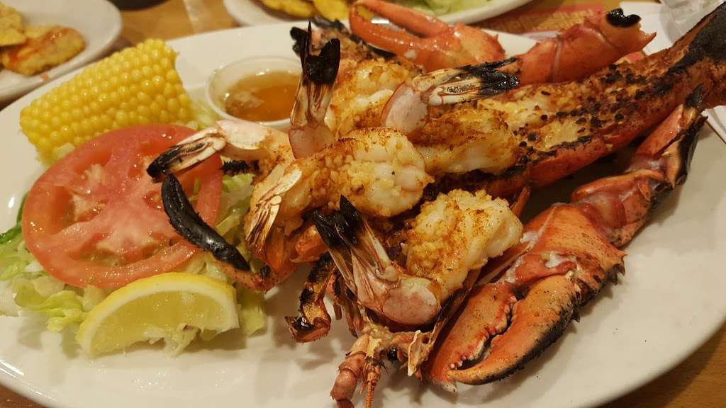 Sabor Latino Seafood Restaurant | 2161 Starling Ave, Bronx, NY 10462, USA | Phone: (718) 822-0899