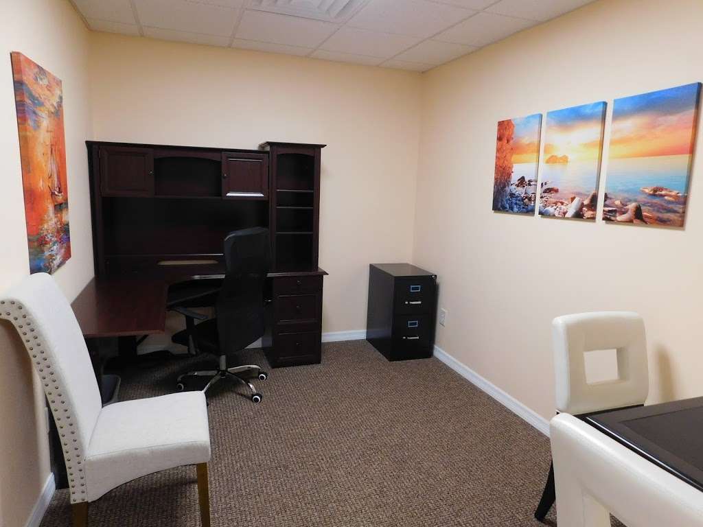 Golden Living Office Center | 2420 N Crystal Lake Dr #5, Lakeland, FL 33801, USA | Phone: (863) 588-1577